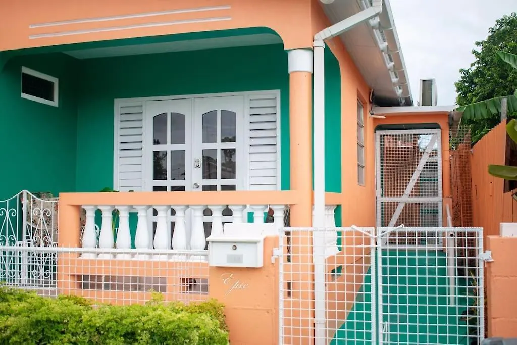 Charming Bungalow Minutes From Brandon'S Beach Bridgetown Barbados