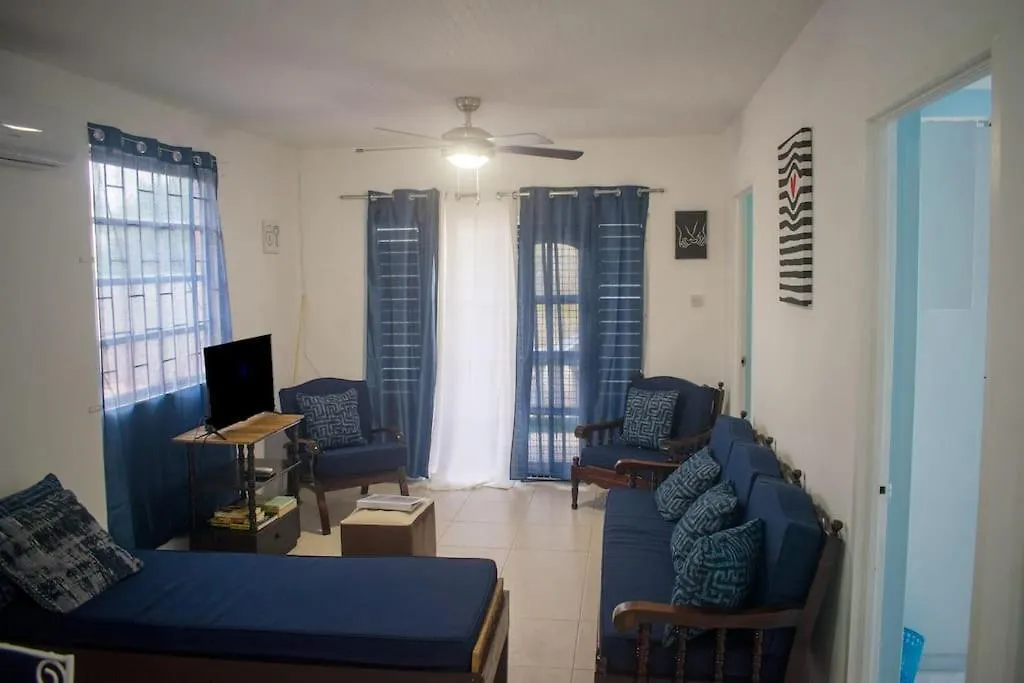 Charming Bungalow Minutes From Brandon'S Beach Bridgetown Holiday home
