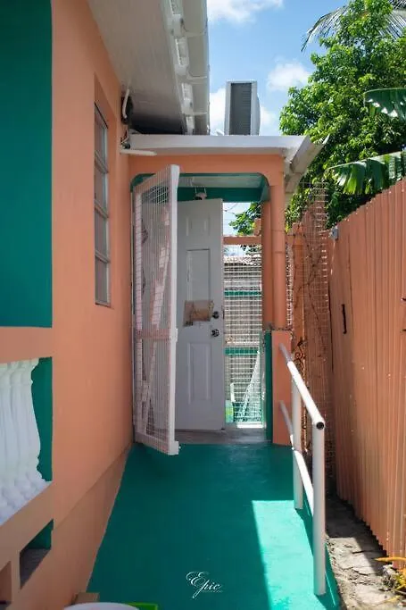 Charming Bungalow Minutes From Brandon'S Beach Bridgetown