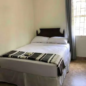  Apartment Kelly's - Near Airport, Amenities And Bus Route